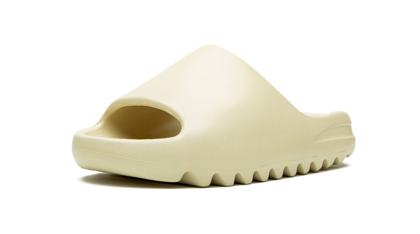 Yeezy Slide "Bone 2022"