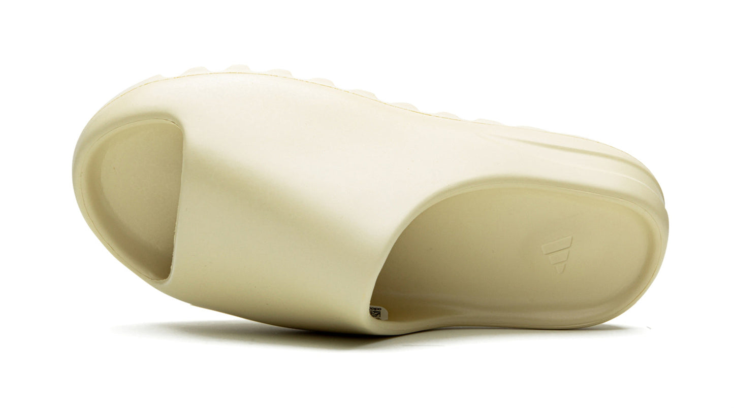 Yeezy Slide "Bone 2022"
