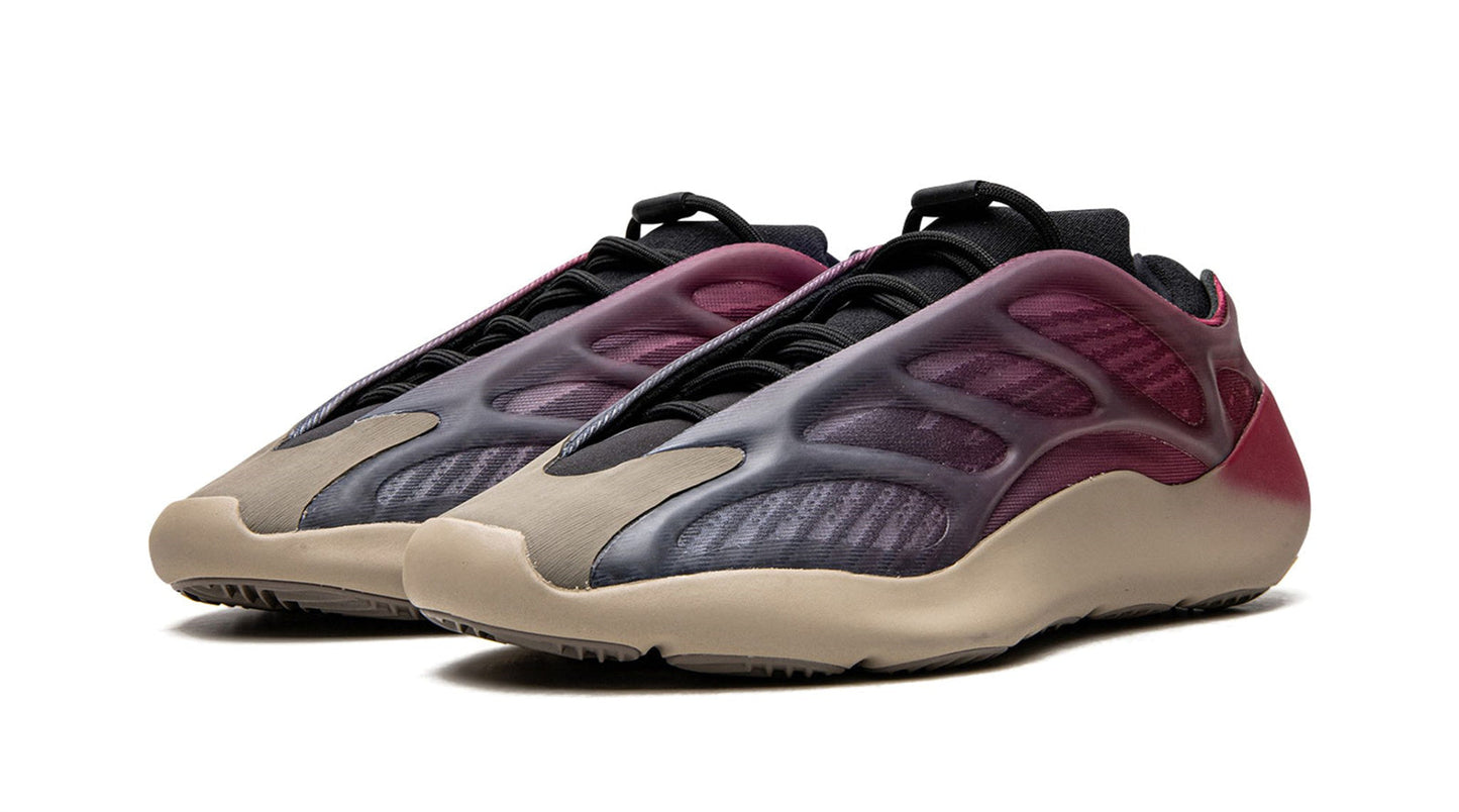 Yeezy 700 V3 "Fade Carbon"