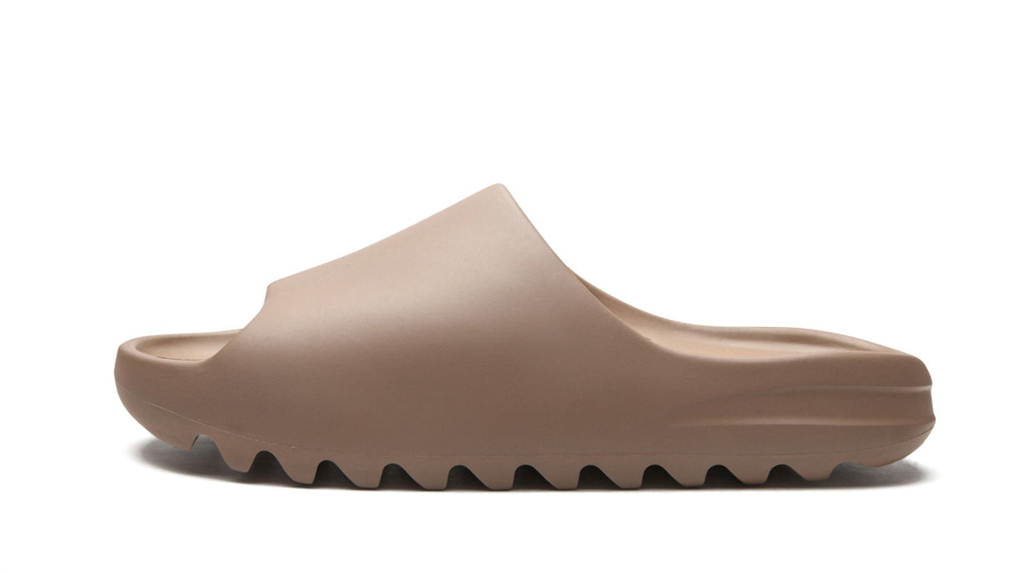 Yeezy Slide "Soot 2021"