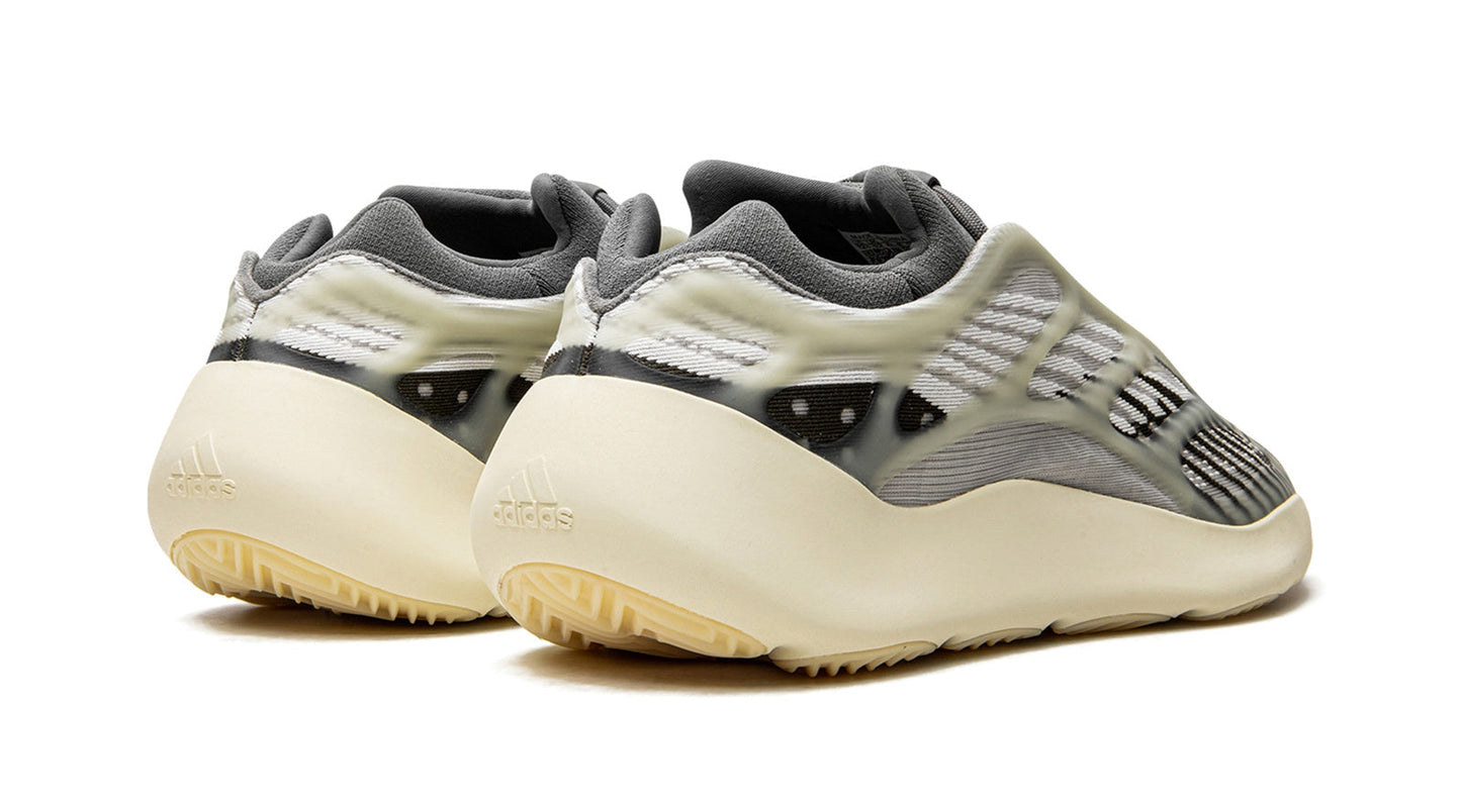 Yeezy 700 V3 "Fade Salt"