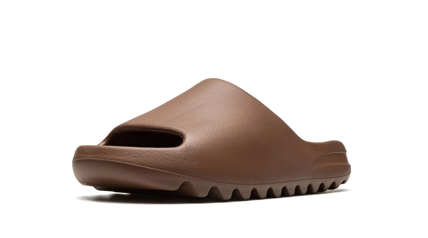 Yeezy Slide "Core 2021"