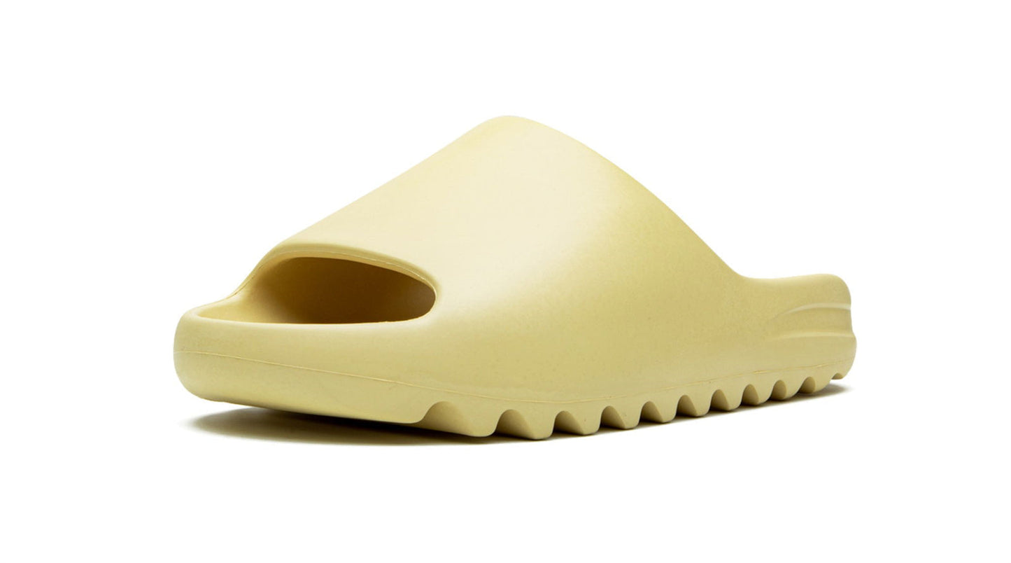 Yeezy Slide "Desert Sand"