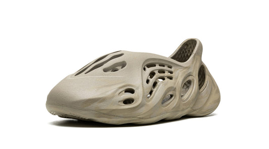 Yeezy FOAM RUNNER "Stone Sage"