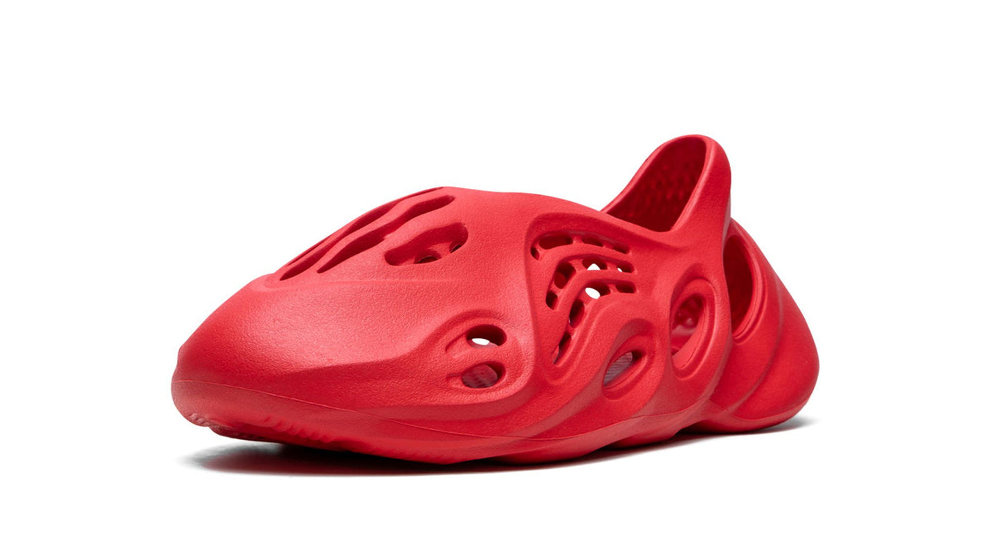 Yeezy FOAM RUNNER "Vermillion"