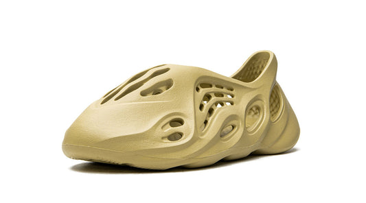 Yeezy FOAM RUNNER "Sulfur"