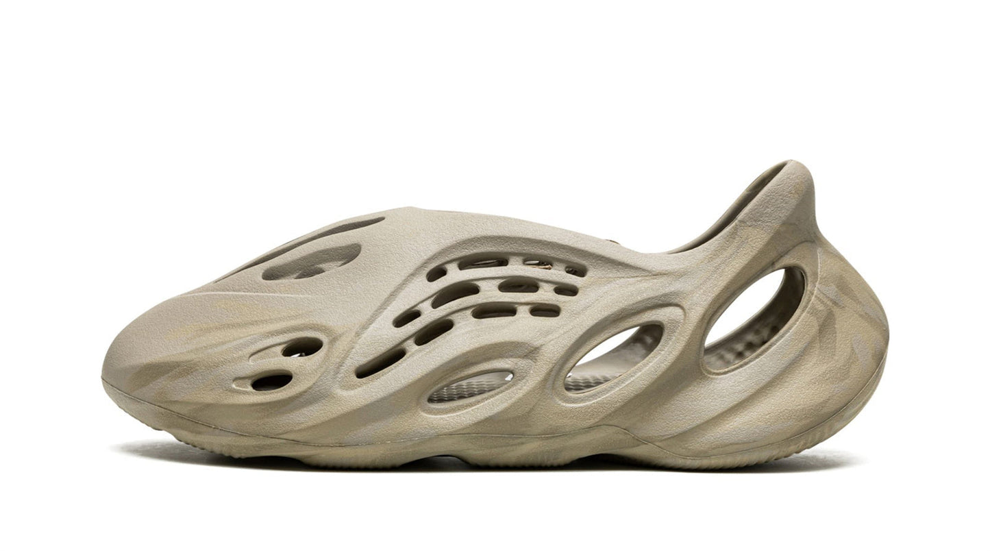 Yeezy FOAM RUNNER "Stone Sage"