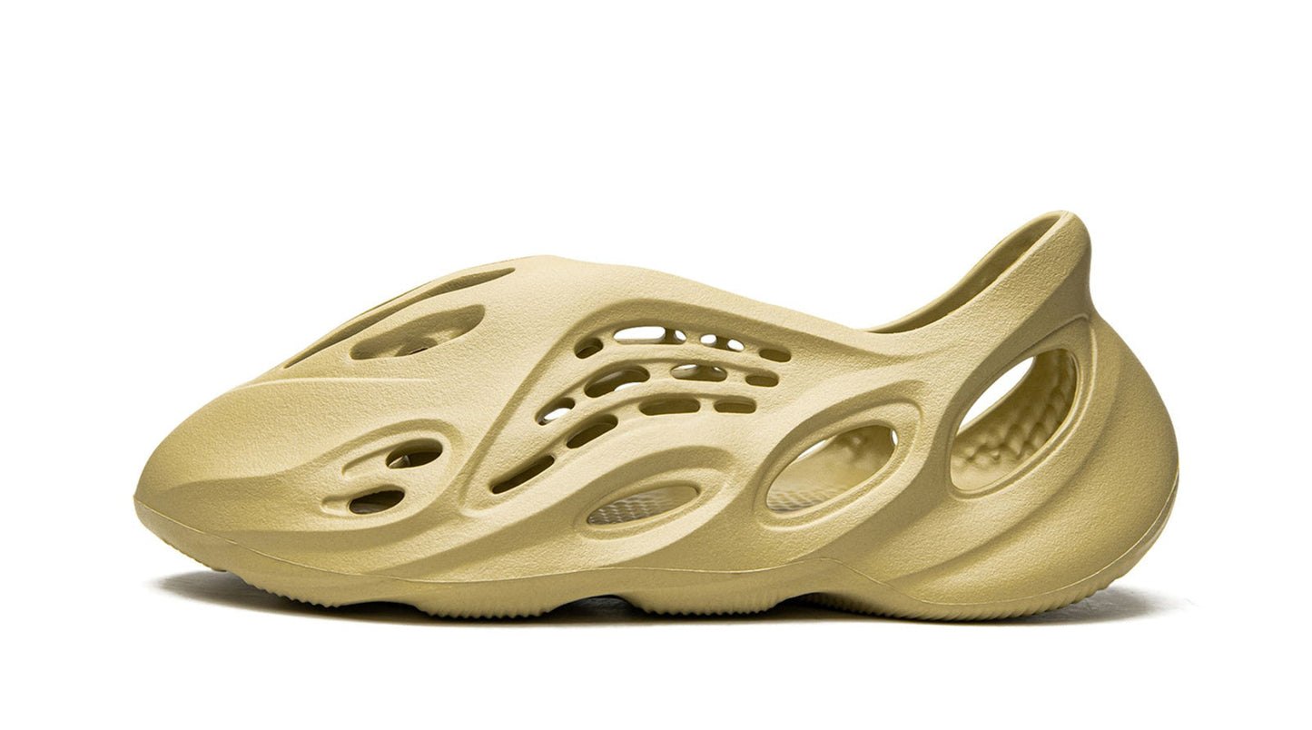 Yeezy FOAM RUNNER "Sulfur"